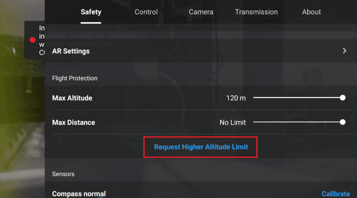 "Inställningsmeny för drönarsäkerhet med alternativ för maximal höjd och avstånd, samt möjlighet att begära högre höjdgräns."
