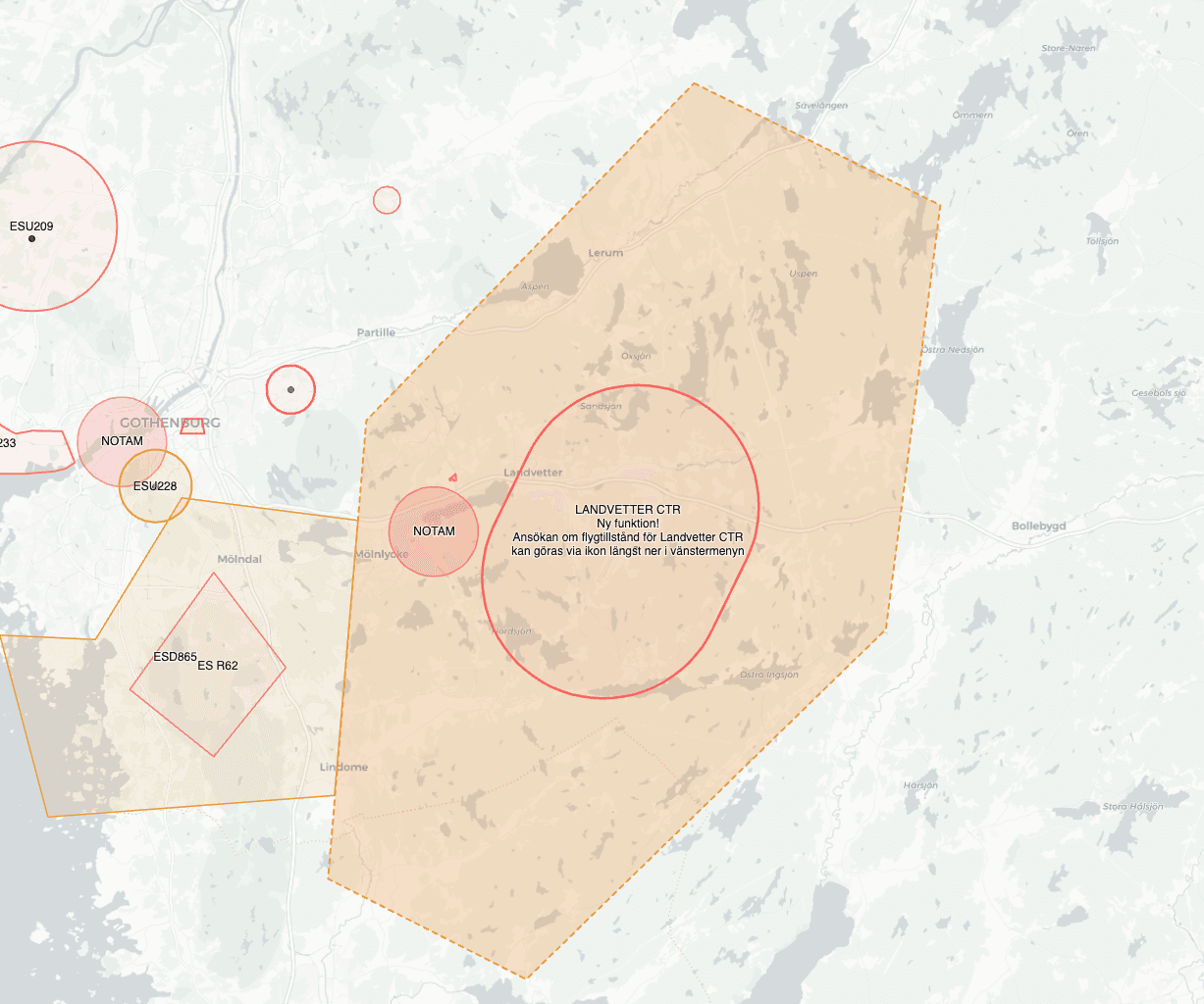 Karta som visar flygkontrollzoner runt Göteborg, inklusive Landvetter CTR markerad i orange med NOTAM-områden i rött.